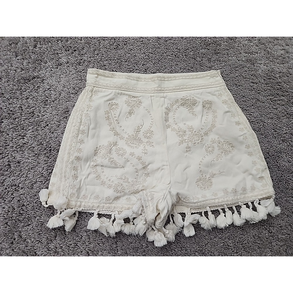 Zara Embroidered Shorts Womens M Off White Tassels Boho Summer 6895/046/712/M